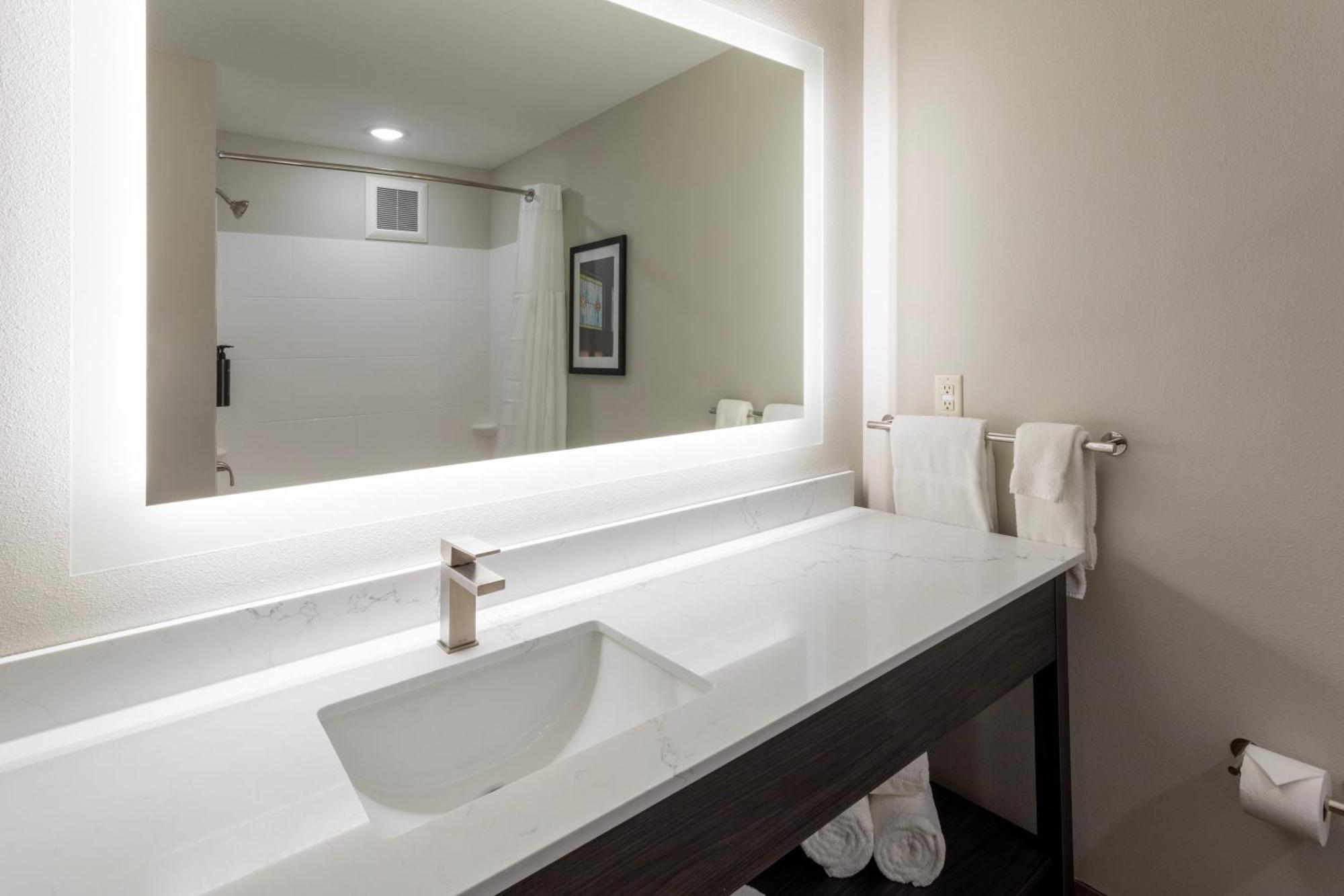 Grandstay Hotel & Suites Algona Buitenkant foto